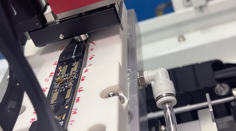 How to Choose the Right Dispensing Machine for Smart Glasses Assembly?